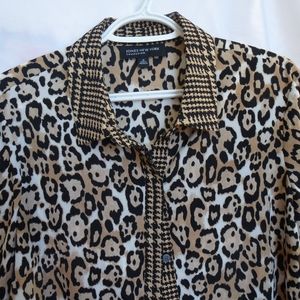 Jones New York blouse 12 trendy leopard print poly
